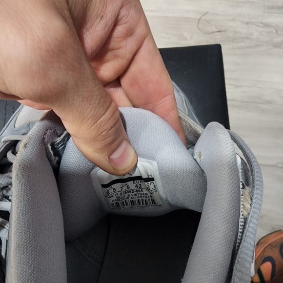 Jordans - Picture 5 of 5